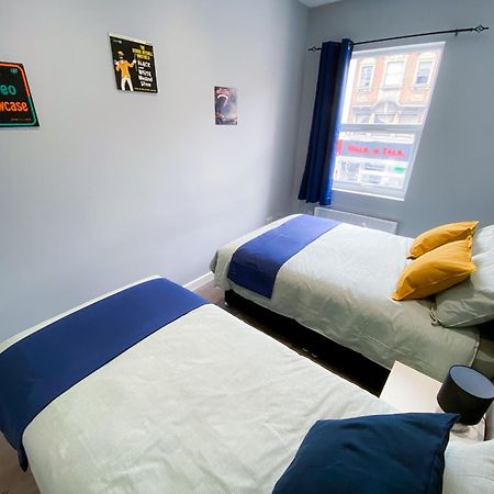 Modern 1 Bedroom Flat In Wood Green ロンドン エクステリア 写真
