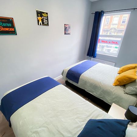 Modern 1 Bedroom Flat In Wood Green ロンドン エクステリア 写真
