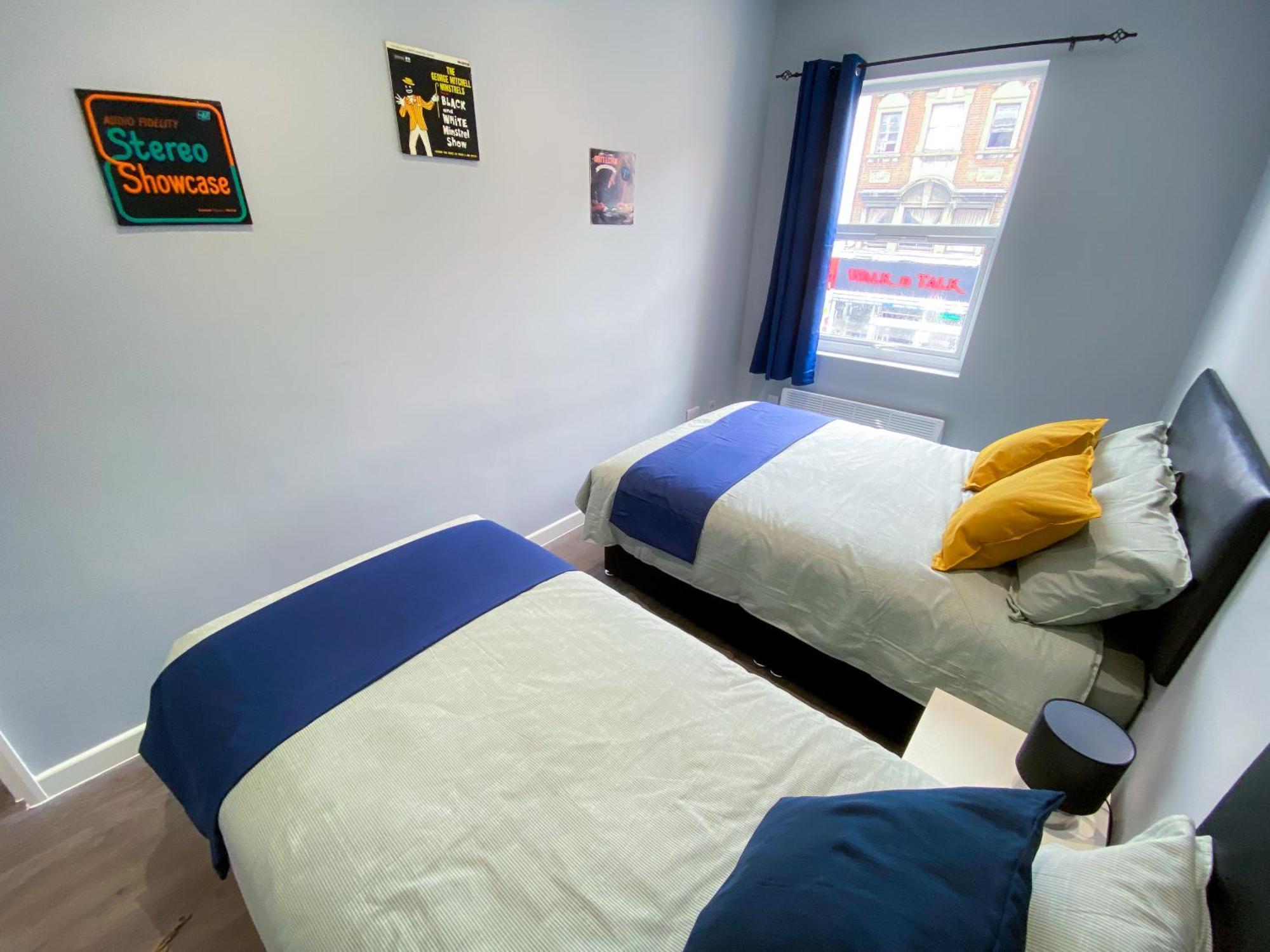 Modern 1 Bedroom Flat In Wood Green ロンドン エクステリア 写真