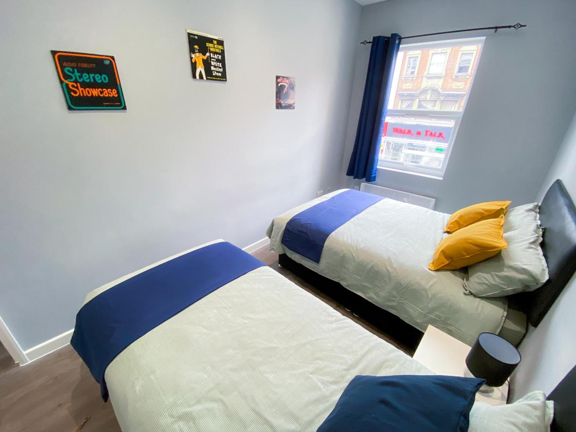 Modern 1 Bedroom Flat In Wood Green ロンドン エクステリア 写真